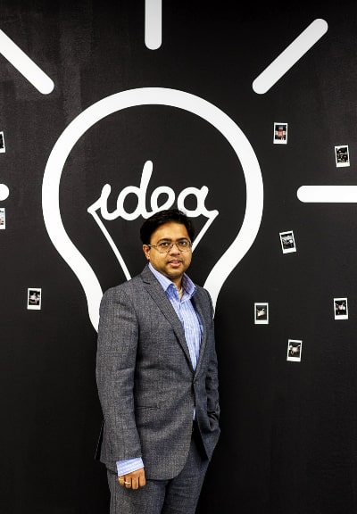 Mr Abhishek Chatterjee, CEO of Tookitaki posing for a photo, representing the company's role in driving artificial intelligence in Singapore
