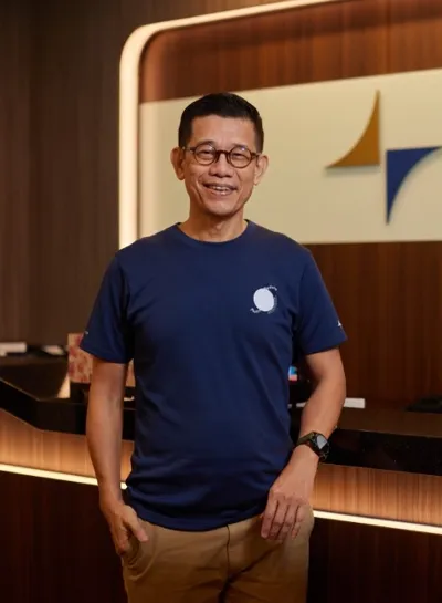 Dr Barry Thng
